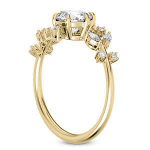 NATURE INSPIRED VINE RING