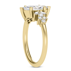 MARQUISE CENTER WITH A BOLD REFINED STYLE RING