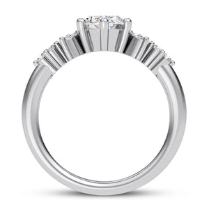 OVAL CENTER WITH A BOLD REFINED STYLE RING