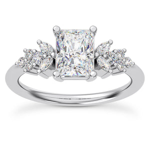 RADIANT CENTER WITH A BOLD REFINED STYLE RING