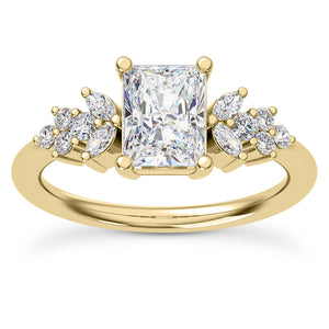 RADIANT CENTER WITH A BOLD REFINED STYLE RING