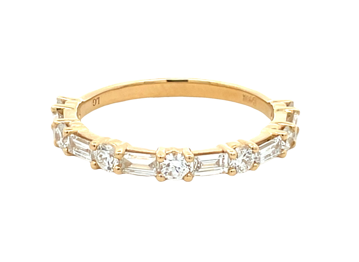 LAB GROWN ROUND AND BAGUETTE DIAMONDS 0.86ctw PRONG SET BAND
