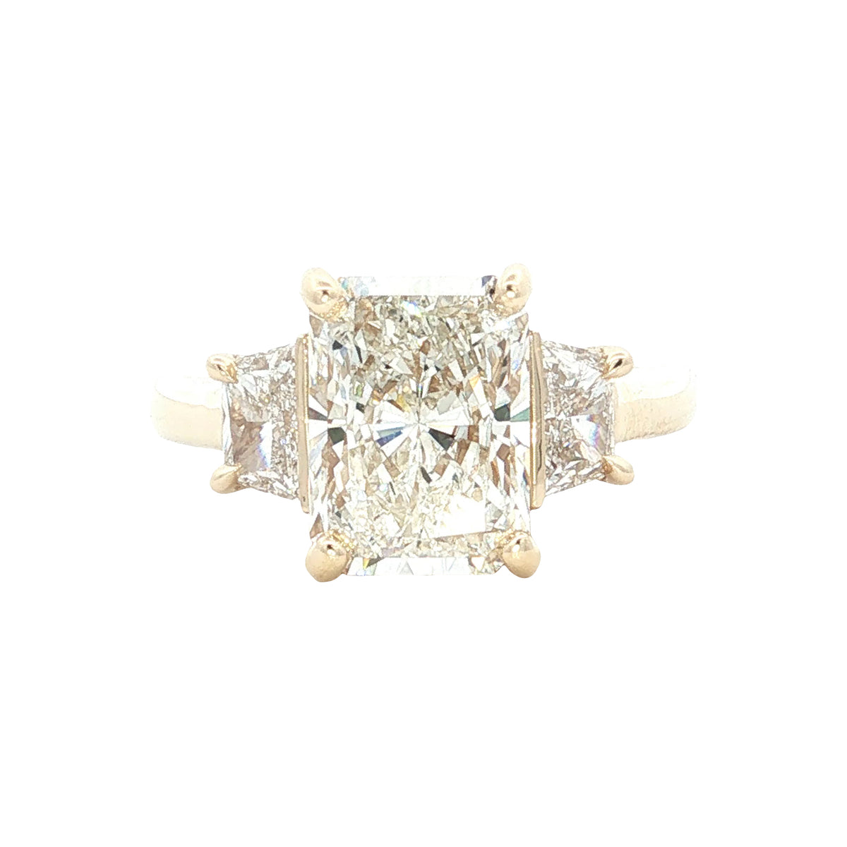 LAB GROWN RADIANT AND TRAPEZOID DIAMONDS 3.81ctw THREE STONE RING