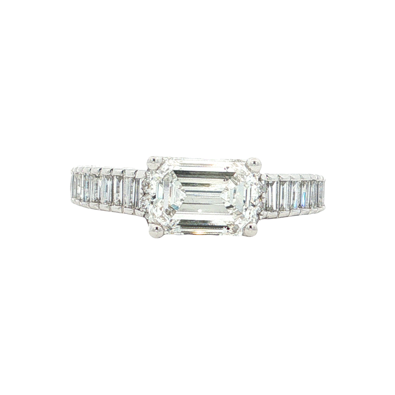 LAB GROWN DIAMOND ENGAGEMENT RINGS