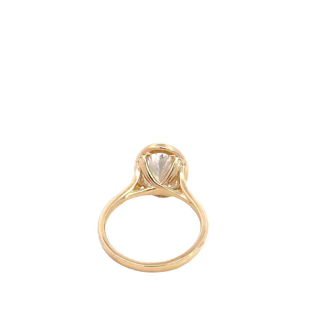 LAB GROWN OVAL DIAMOND 4.01ct BEZEL SOLITAIRE ENGAGEMENT RING