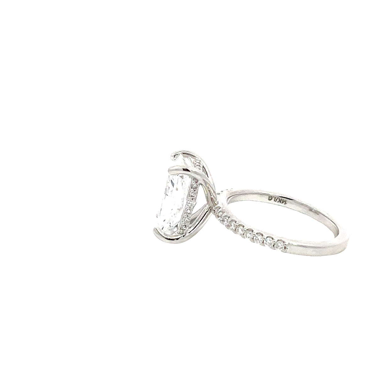 LAB GROWN RADIANT AND ROUND DIAMONDS 4.45ctw PRONG SET RING