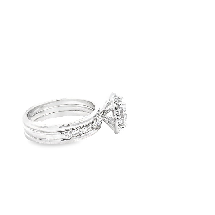LAB GROWN ROUND DIAMONDS 2.08ctw HALO STYLE RING