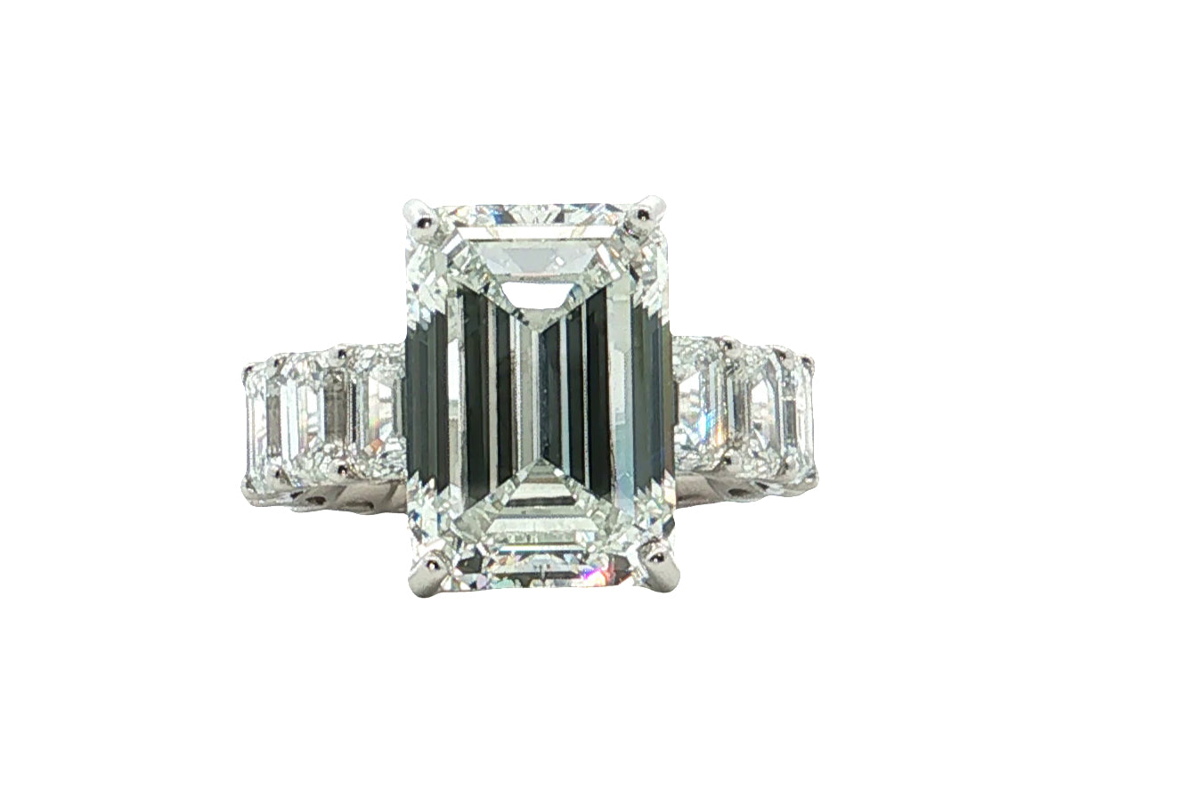 LAB GROWN DIAMOND ENGAGEMENT RINGS