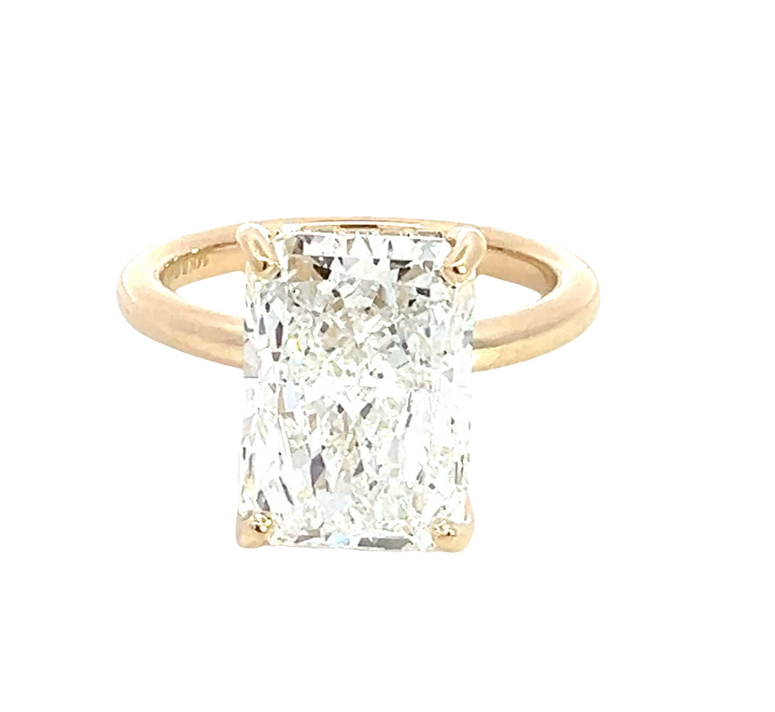 LAB GROWN RADIANT & ROUND DIAMONDS 6.18ctw UNDERHALO SOLITAIRE ENGAGEMENT RING