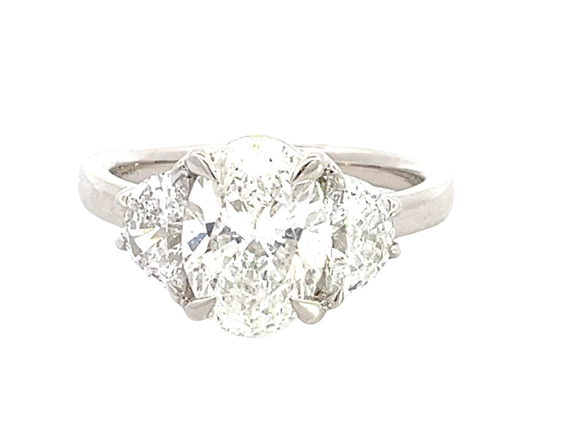 LAB GROWN DIAMOND ENGAGEMENT RINGS