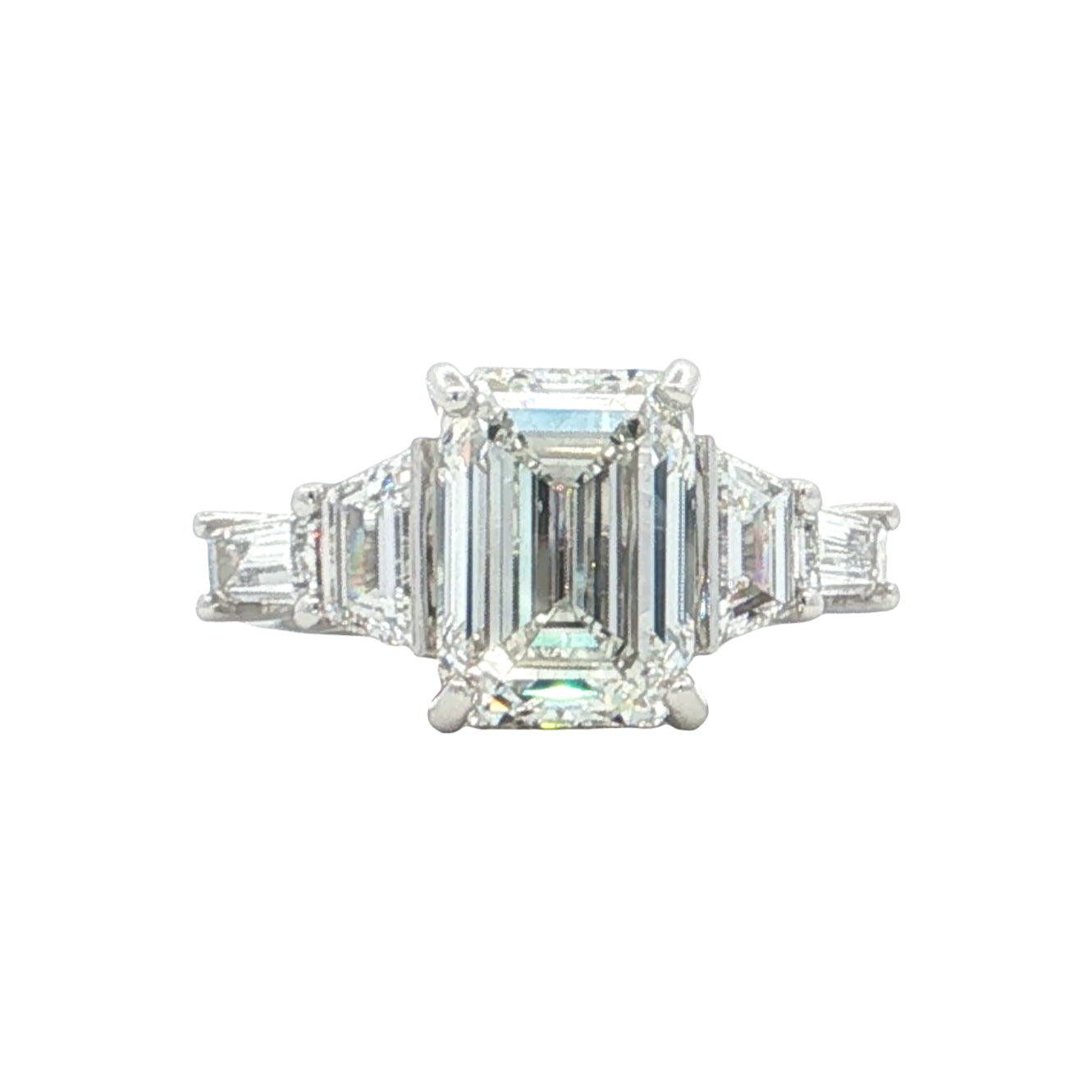 LAB GROWN DIAMOND ENGAGEMENT RINGS