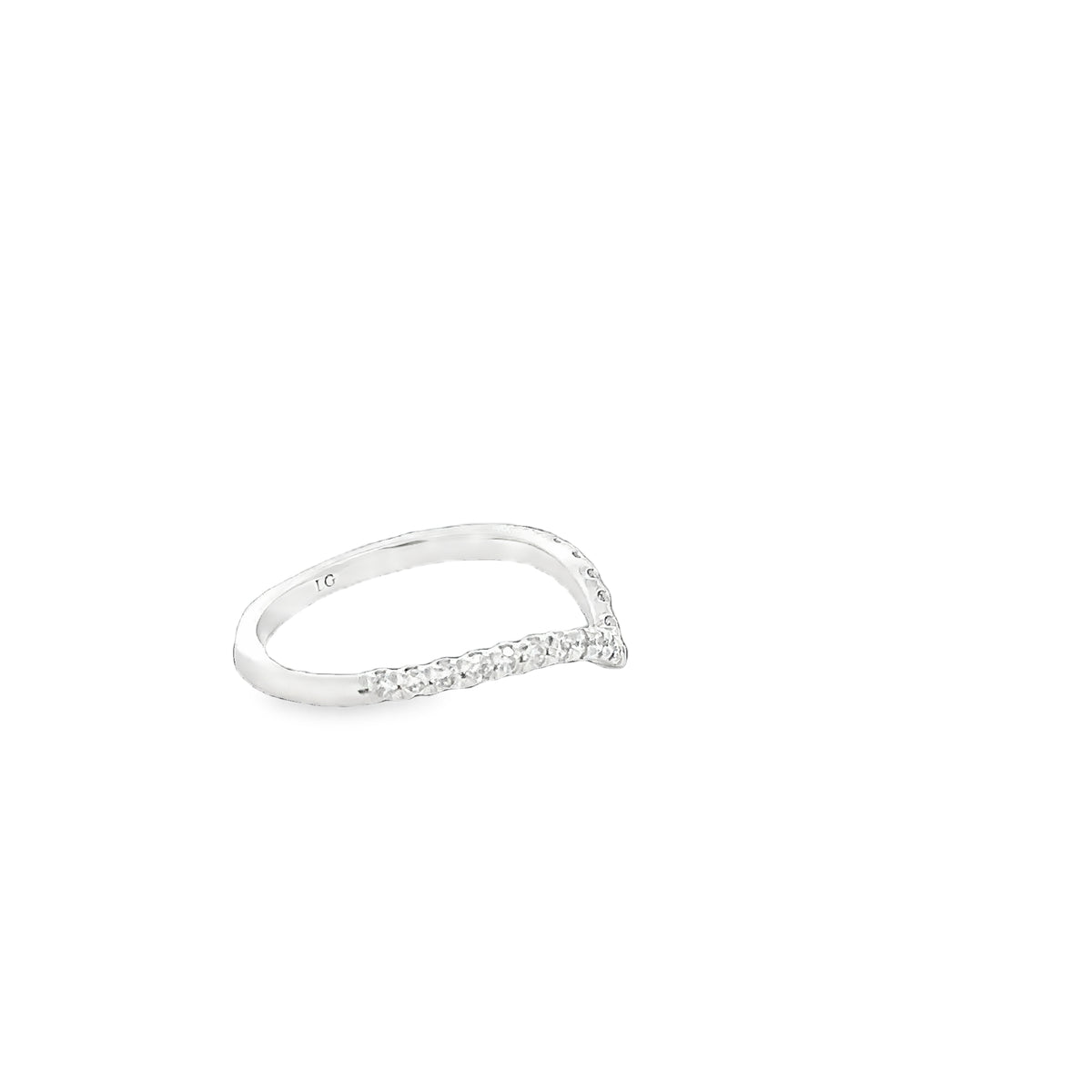 LAB GROWN ROUND DIAMONDS 1/3ctw CHEVRON STYLE BAND
