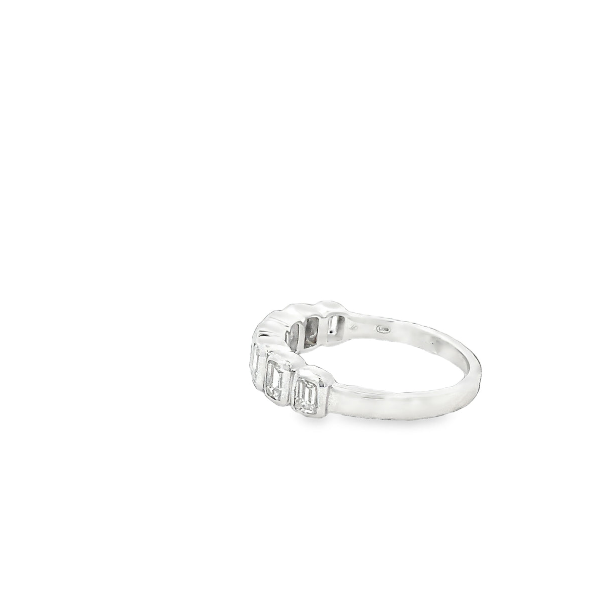 LAB GROWN EMERALD DIAMONDS 1.25ctw BEZEL BAND