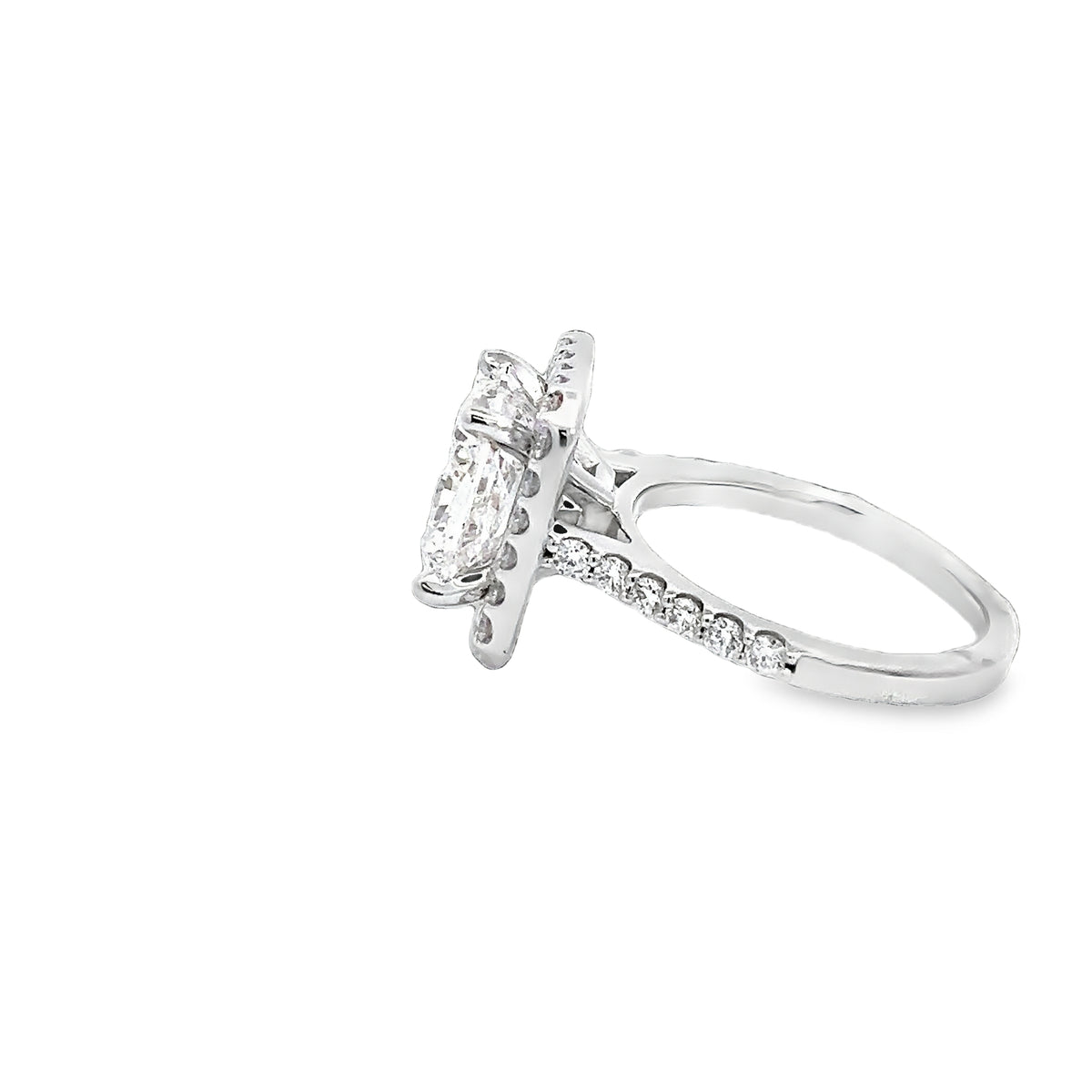 LAB GROWN RADIANT &amp; ROUND DIAMONDS 4.89ctw HALO RING