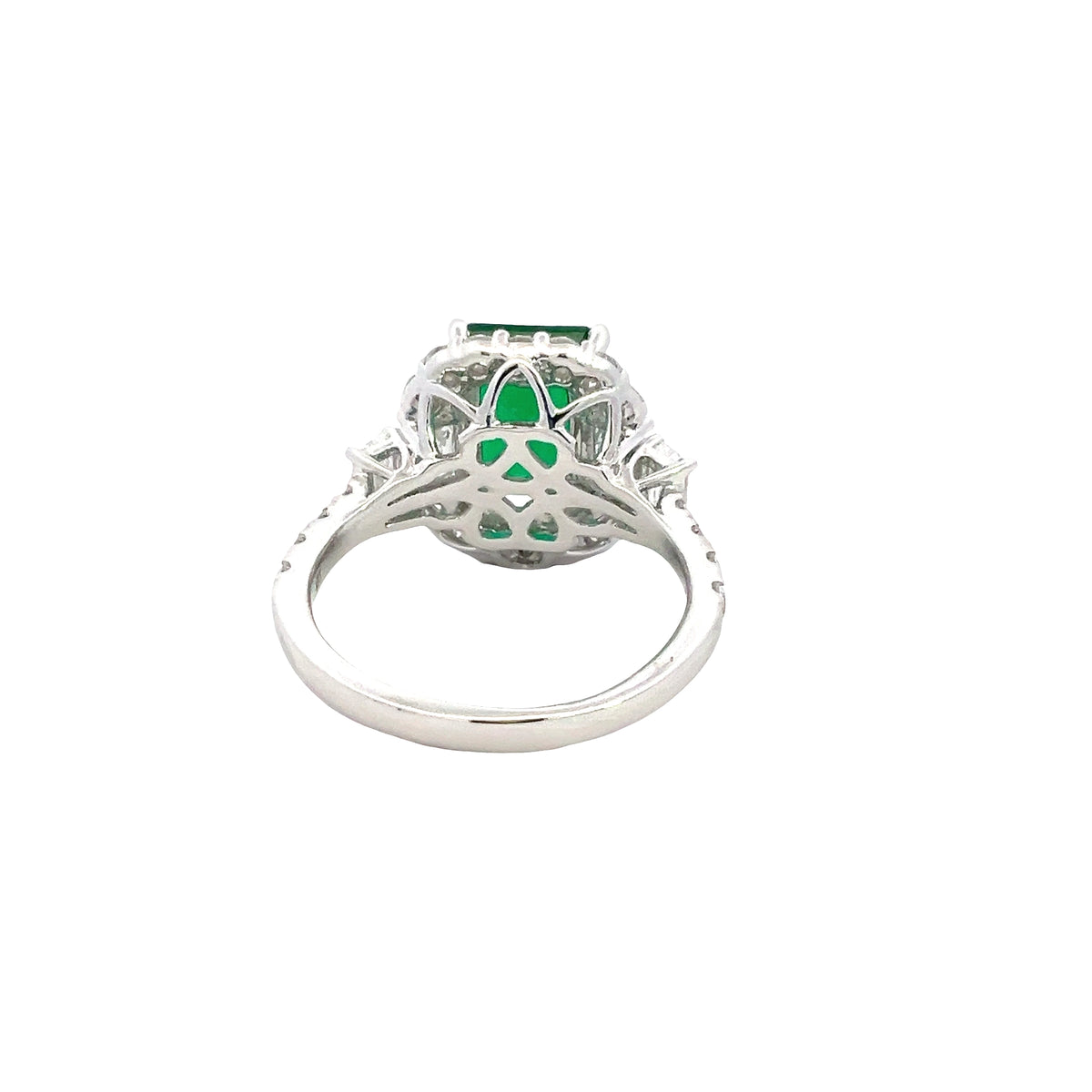 LAB GROWN GREEN EMERALD, ROUND &amp; EMERALD DIAMONDS 4.50ctw HALO STYLE RING