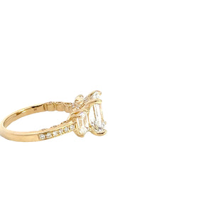 LAB GROWN EMERALD & ROUND DIAMONDS 4.40ctw THREE STONE PAVE RING