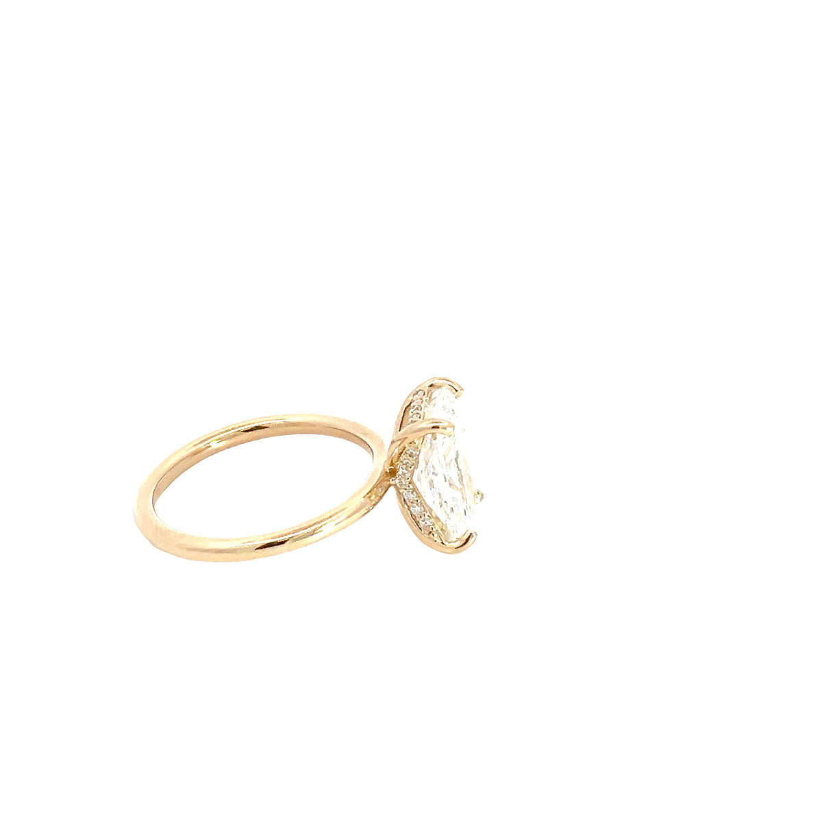 LAB GROWN RADIANT & ROUND DIAMONDS 3.22ctw UNDERHALO SOLITAIRE ENGAGEMENT RIN