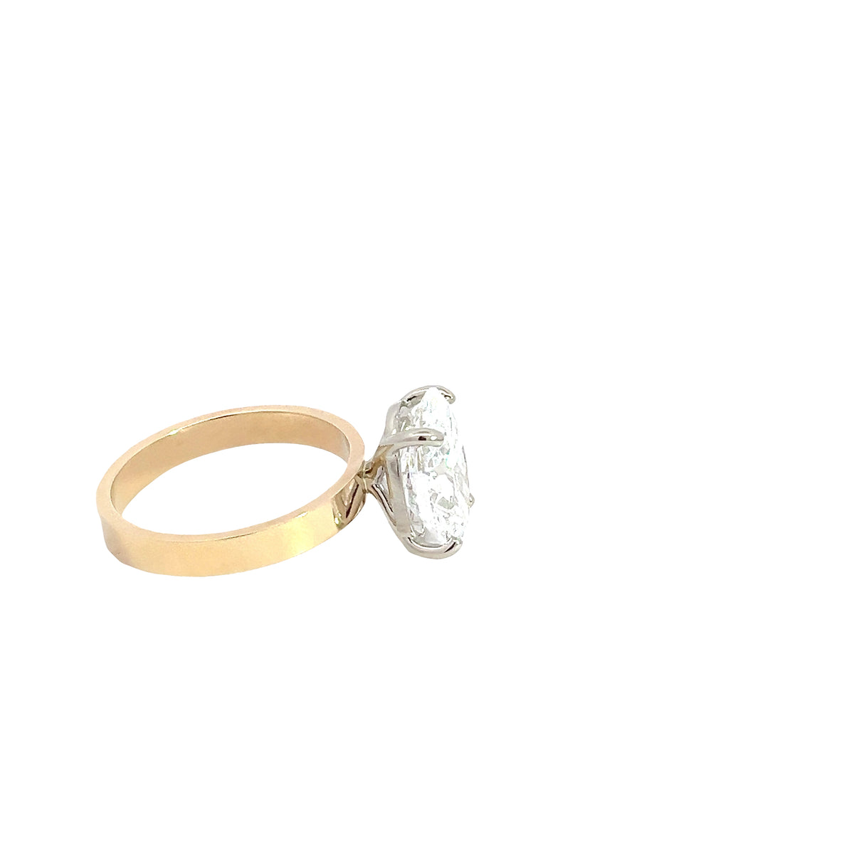 LAB GROWN OVAL DIAMOND 4.05ct SOLITAIRE ENGAGEMENT RING
