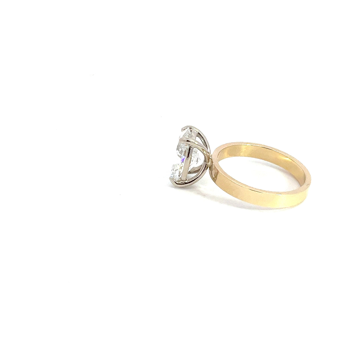 LAB GROWN OVAL DIAMOND 3.07ct SOLITAIRE ENGAGEMENT RING