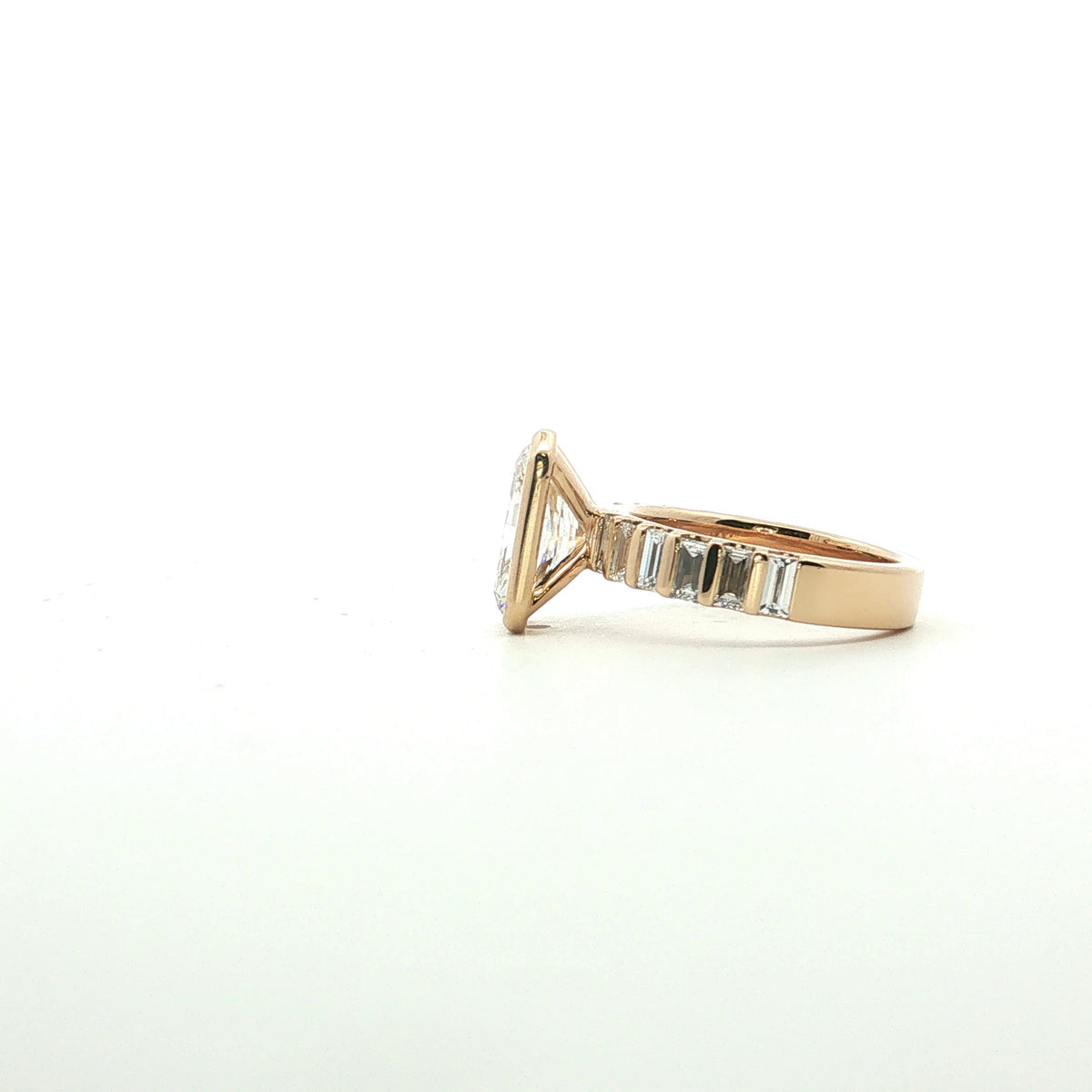 LAB GROWN RADIAND AND BAGUETTE DIAMONDS 4.64ctw BEZEL RING