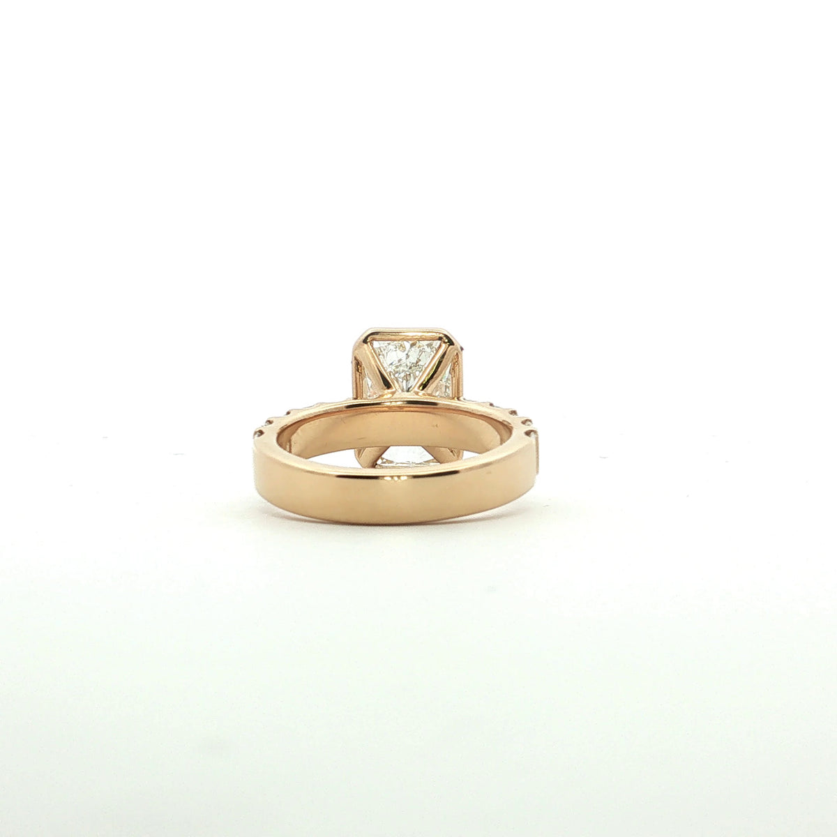 LAB GROWN RADIAND AND BAGUETTE DIAMONDS 4.64ctw BEZEL RING