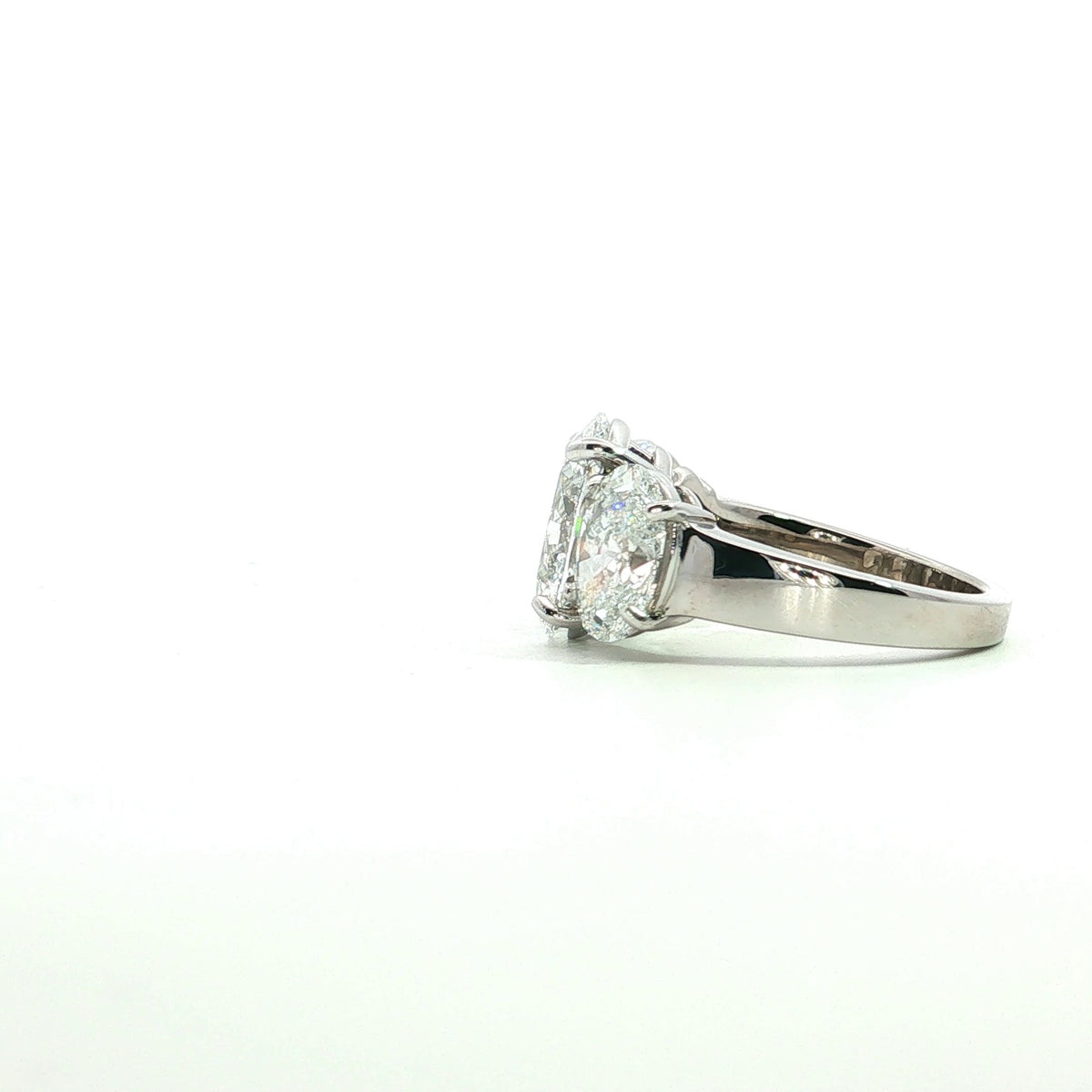 LAB GROWN OVAL DIAMONDS 7.27ctw THREE STONE RING