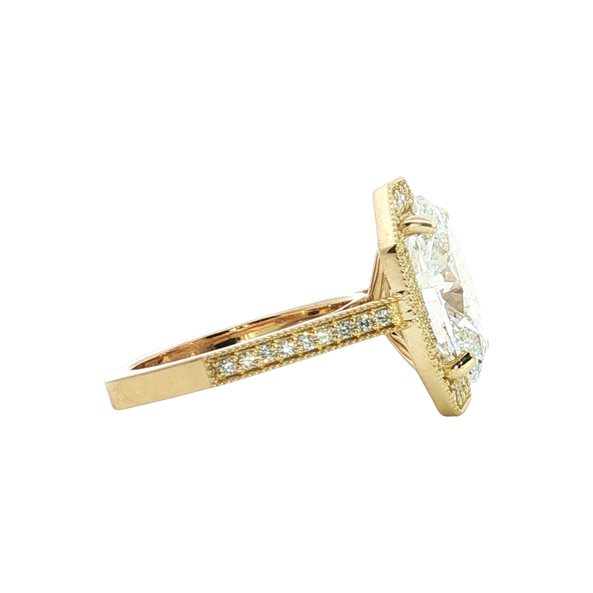 LAB GROWN OVAL AND ROUND DIAMONDS 5.61ctw PAVE MILGRAIN HALO RING