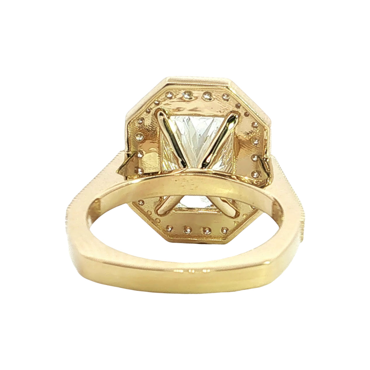 LAB GROWN OVAL AND ROUND DIAMONDS 5.61ctw PAVE MILGRAIN HALO RING