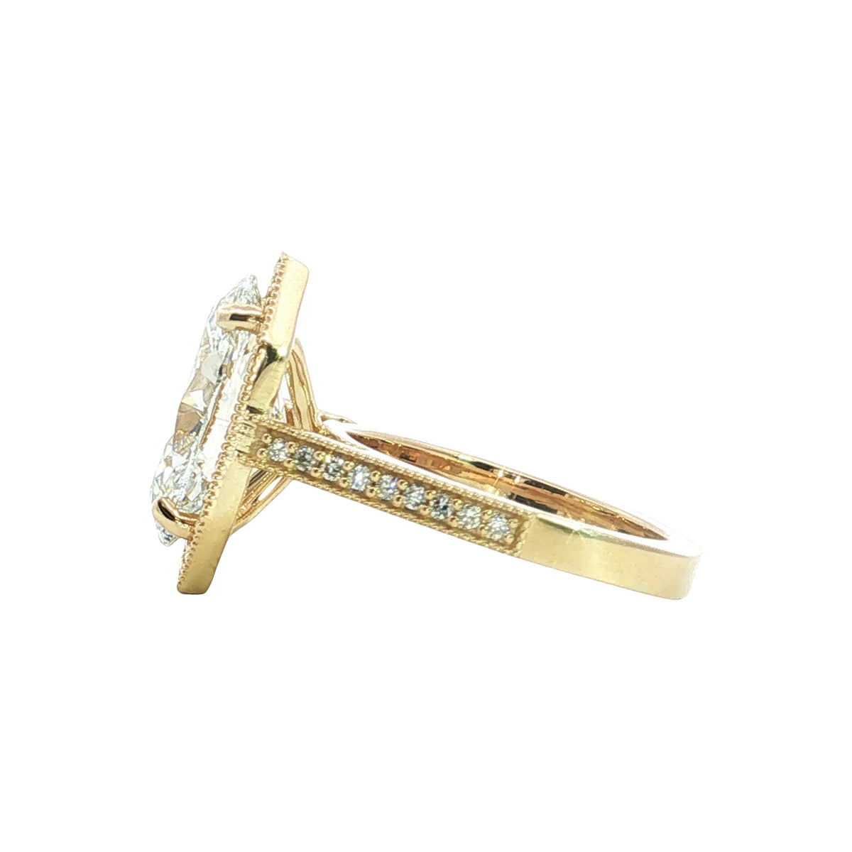 LAB GROWN OVAL AND ROUND DIAMONDS 5.61ctw PAVE MILGRAIN HALO RING