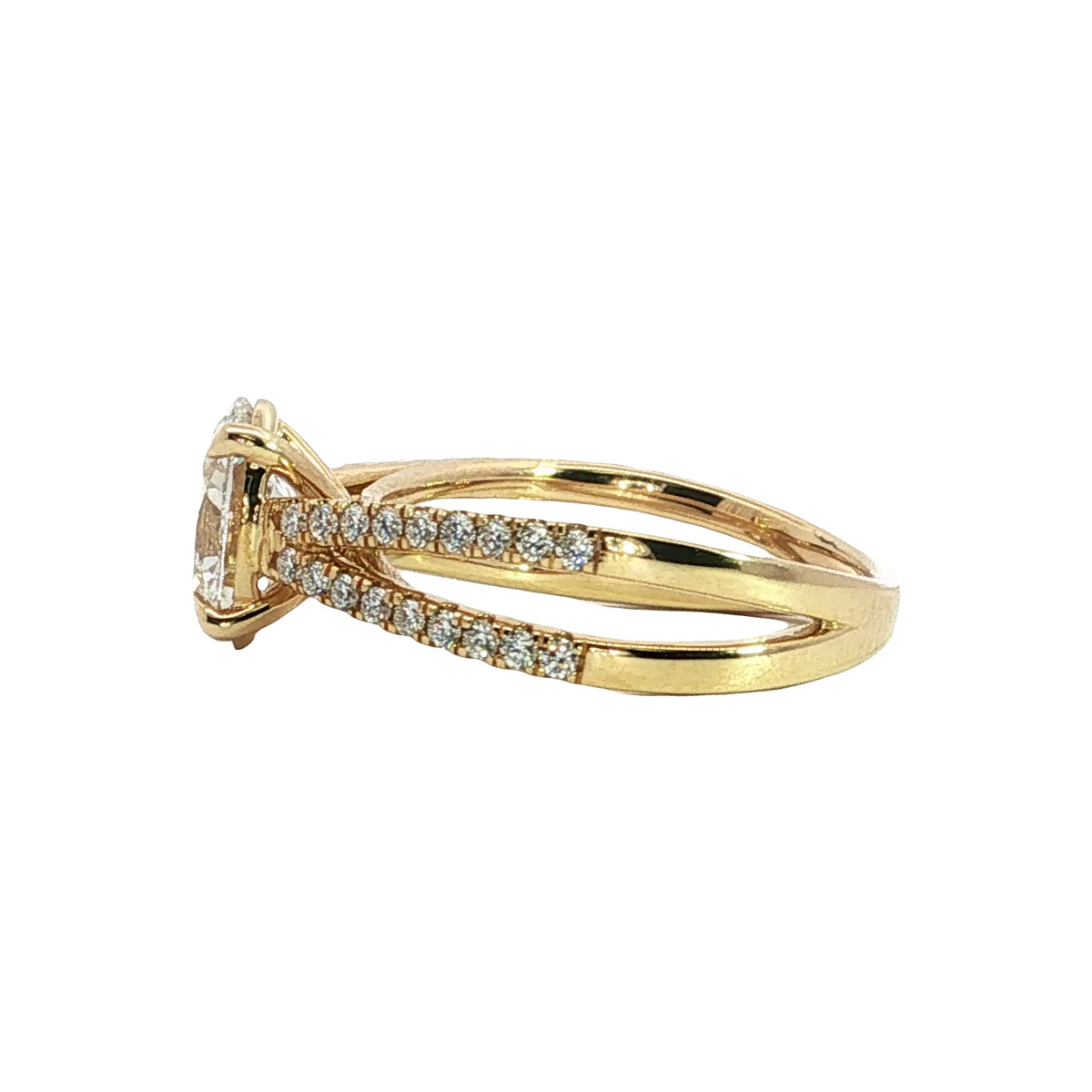LAB GROWN OVAL AND ROUND DIAMONDS 1 7/8ctw SOLIT SHANK RING