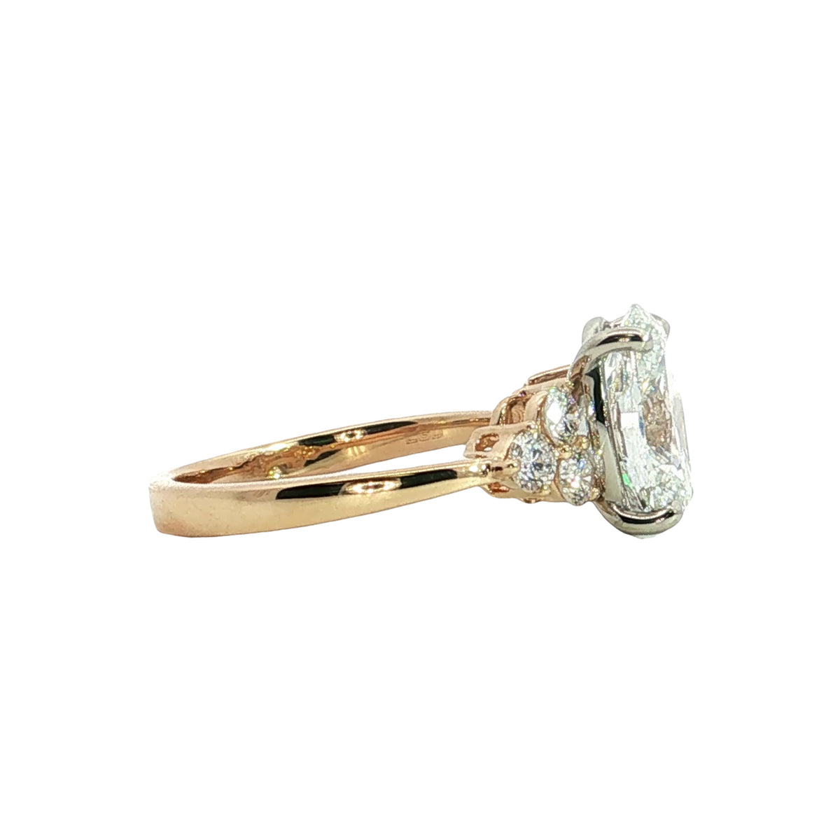 LAB GROWN OVAL AND ROUND DIAMONDS 3.60ctw PRONG SET RING