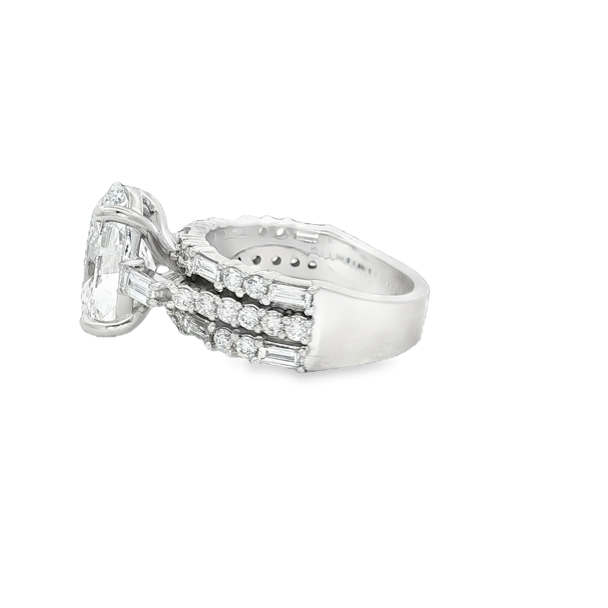 LAB GROWN OVAL, ROUND & BAGUETTE DIAMONDS 5.46ctw THREE ROW RING
