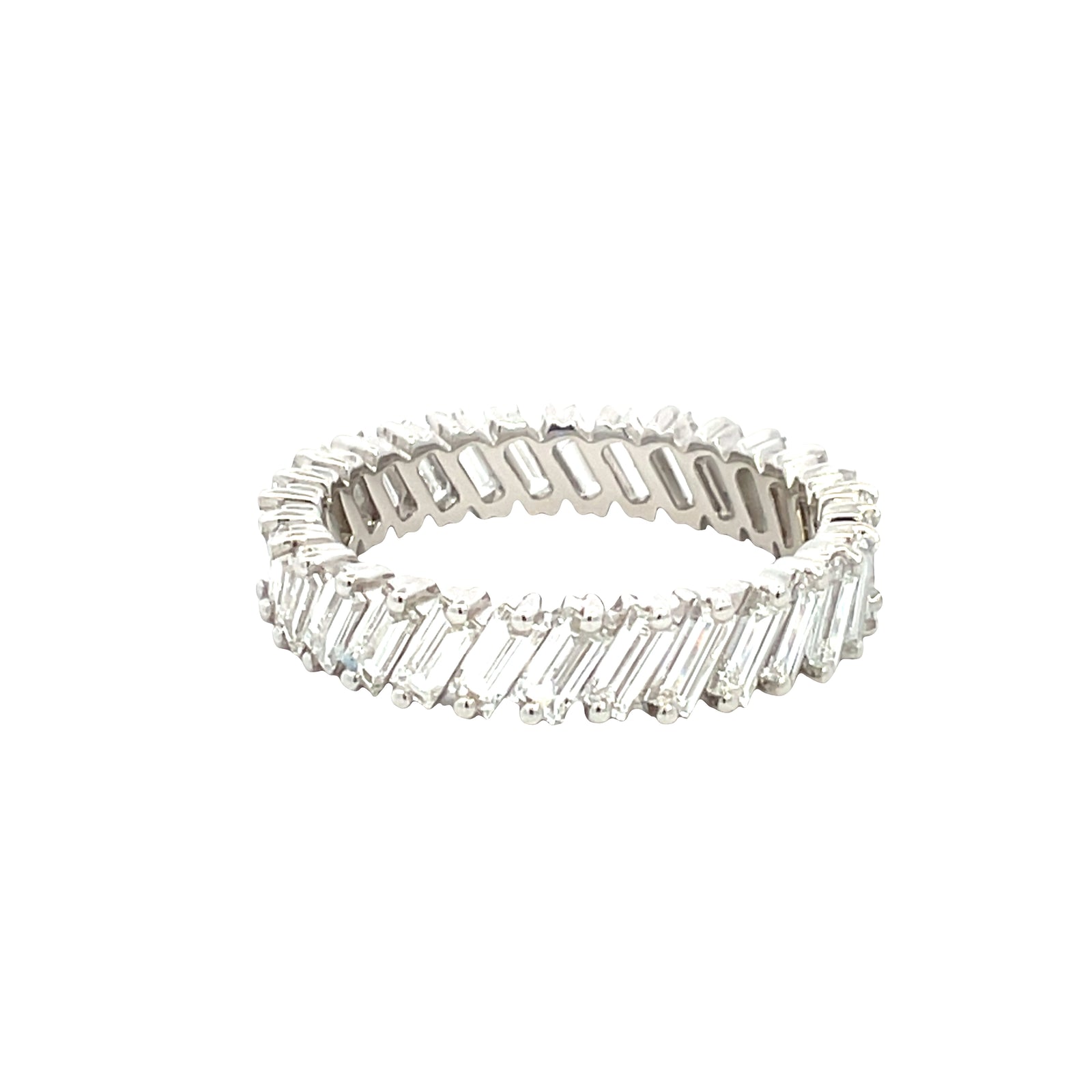 LAB GROWN BAGUETTE DIAMONDS 2.59CTW ANGLED ETERNITY BAND