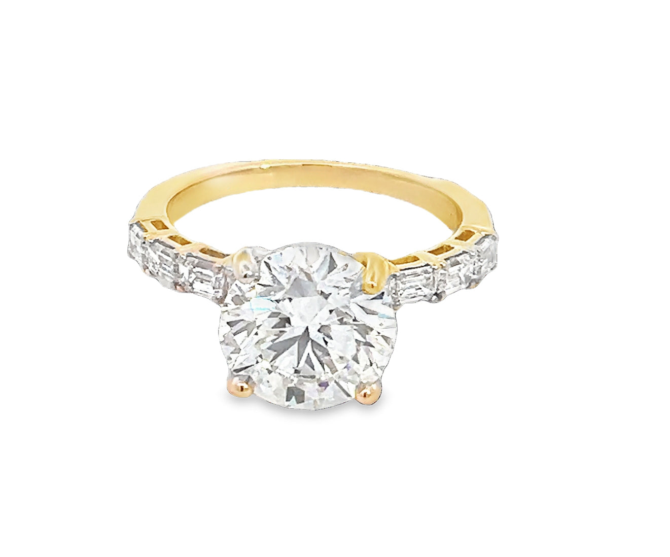 LAB GROWN ROUND AND BAGUETTE DIAMONDS 3.68ctw PRONG SET RING