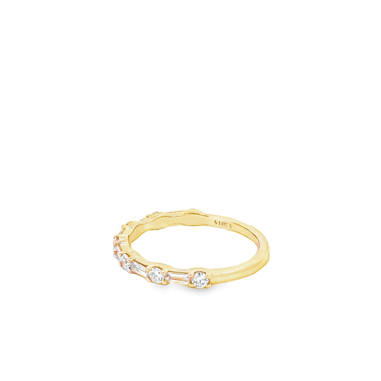 LAB GROWN ROUND AND BAGUETTE DIAMONDS 1/2ctw BAND