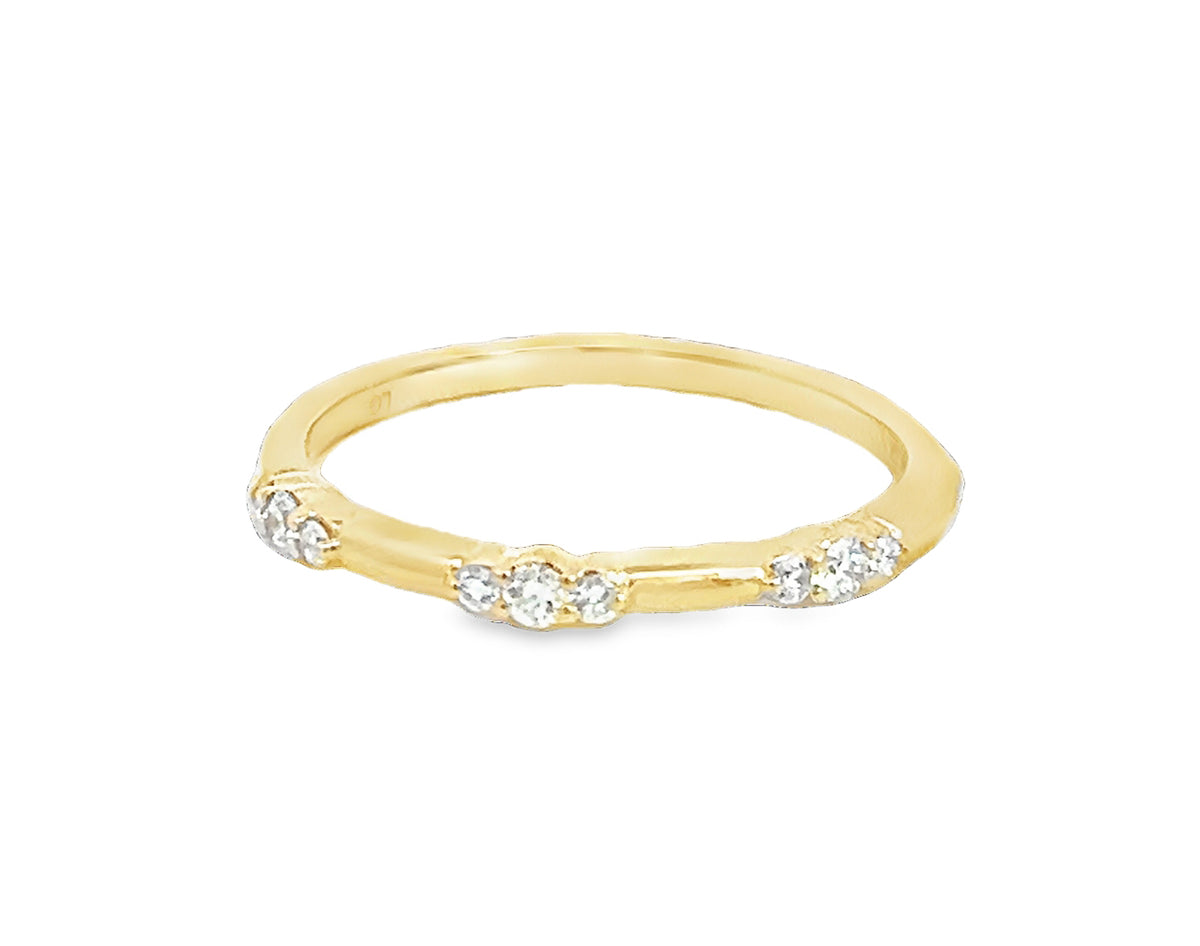 LAB GROWN ROUND DIAMONDS 1/8ctw SCATTER BAND