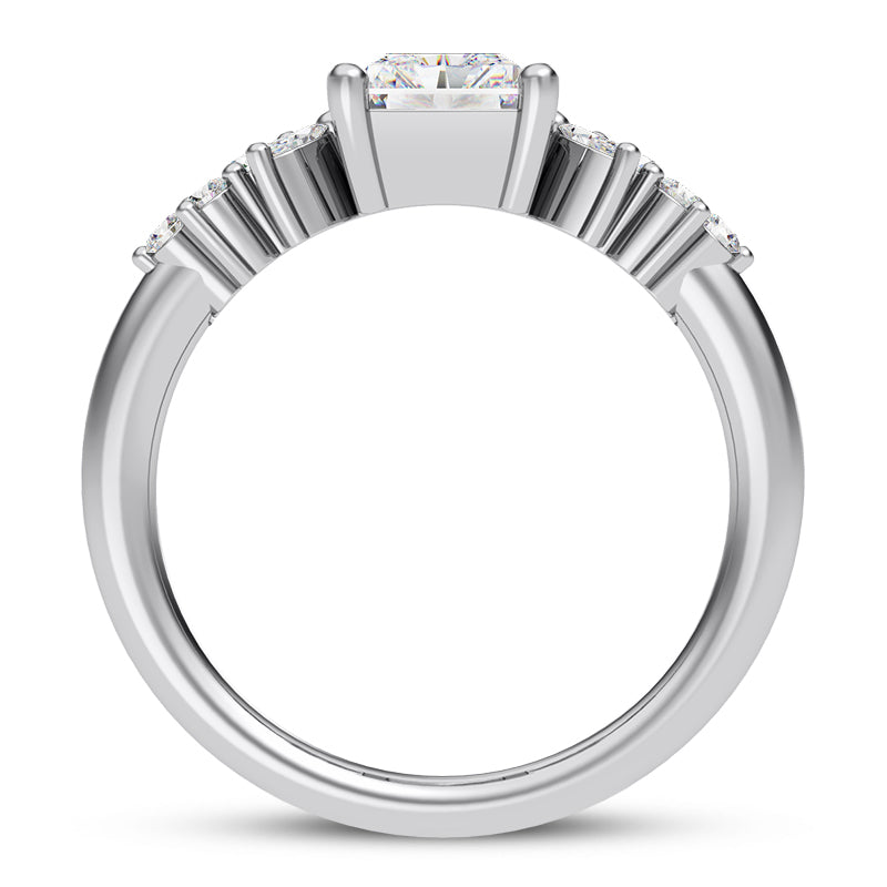 RADIANT CENTER WITH A BOLD REFINED STYLE RING