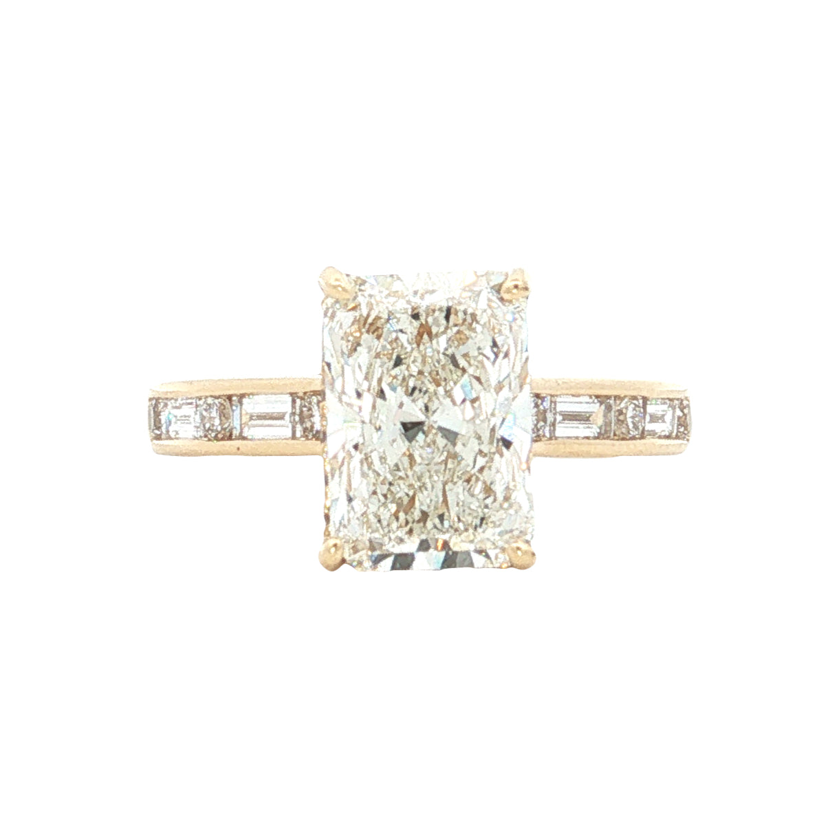 LAB GROWN DIAMOND ENGAGEMENT RINGS