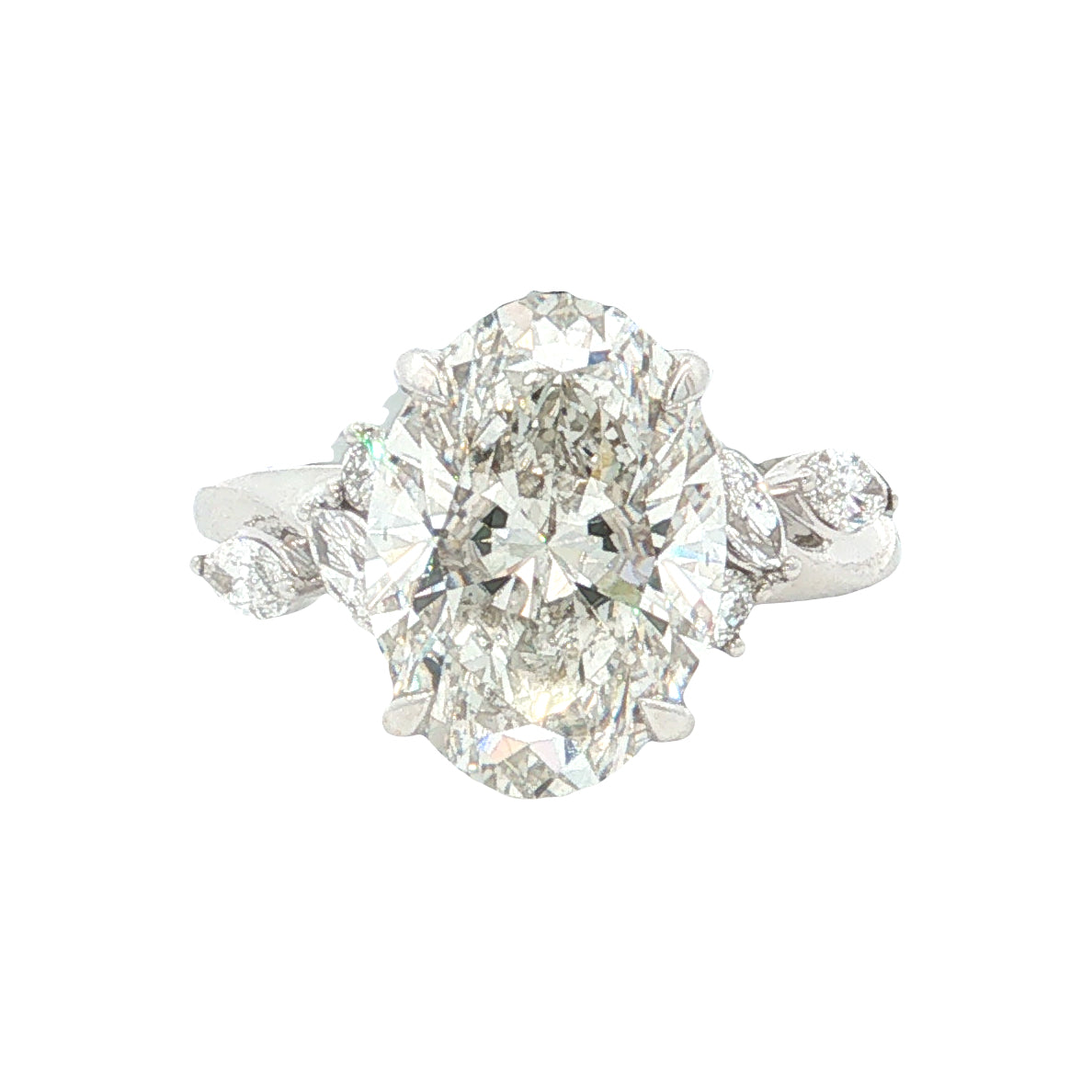 LAB GROWN DIAMOND ENGAGEMENT RINGS