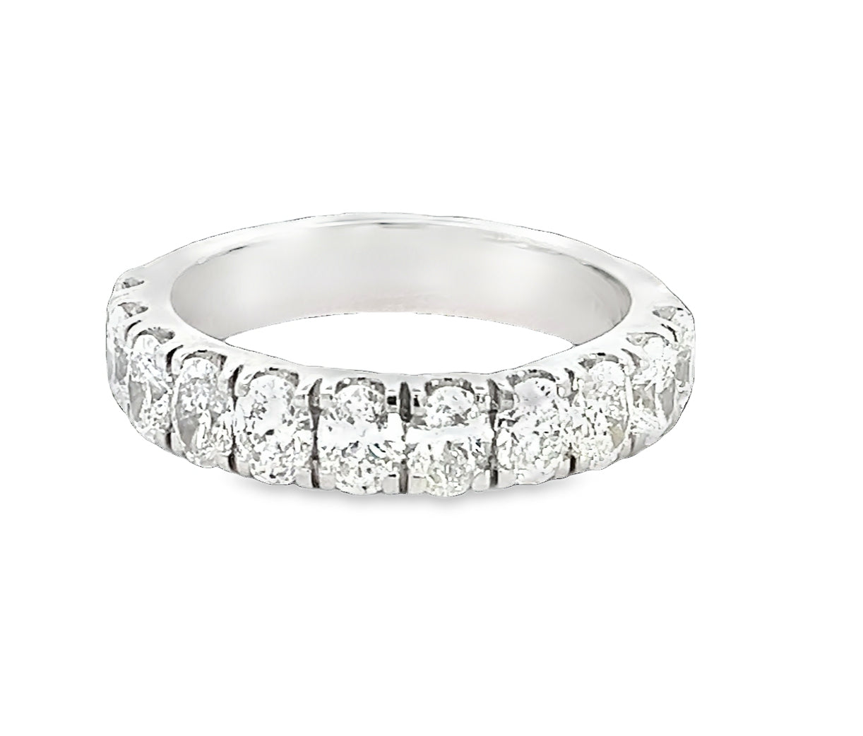 LAB GROWN OVAL DIAMONDS 1.67ctw PRONG SET BAND