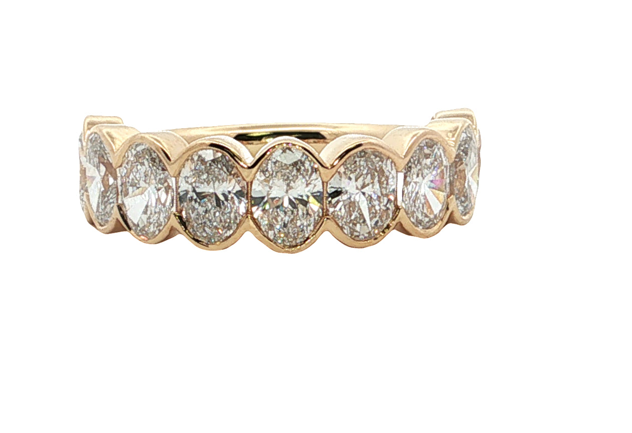 LAB GROWN OVAL DIAMONDS 2.88ctw BEZEL BAND