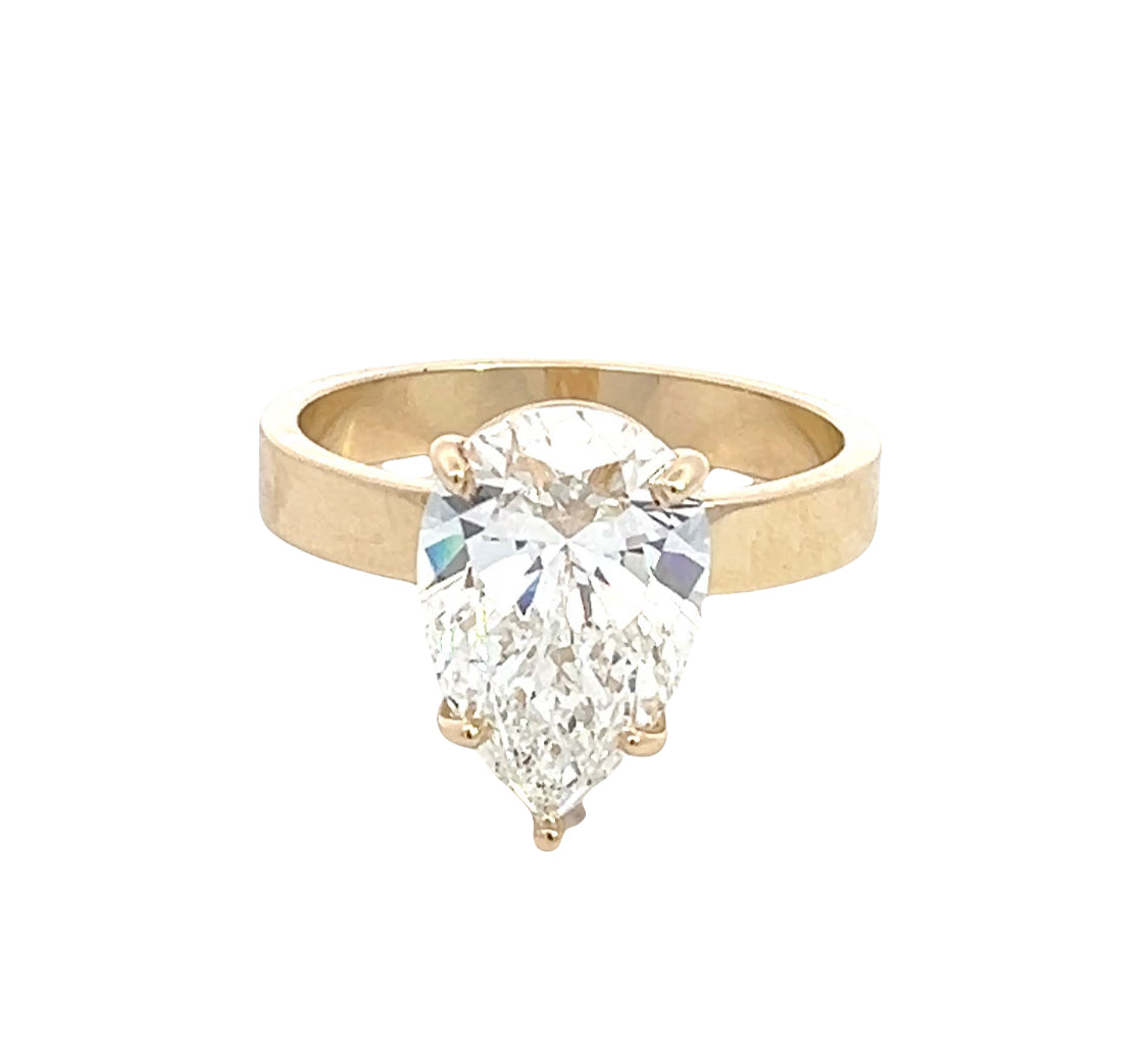 LAB GROWN PEAR DIAMOND 3.05ct SOLITAIRE ENGAGEMENT RING