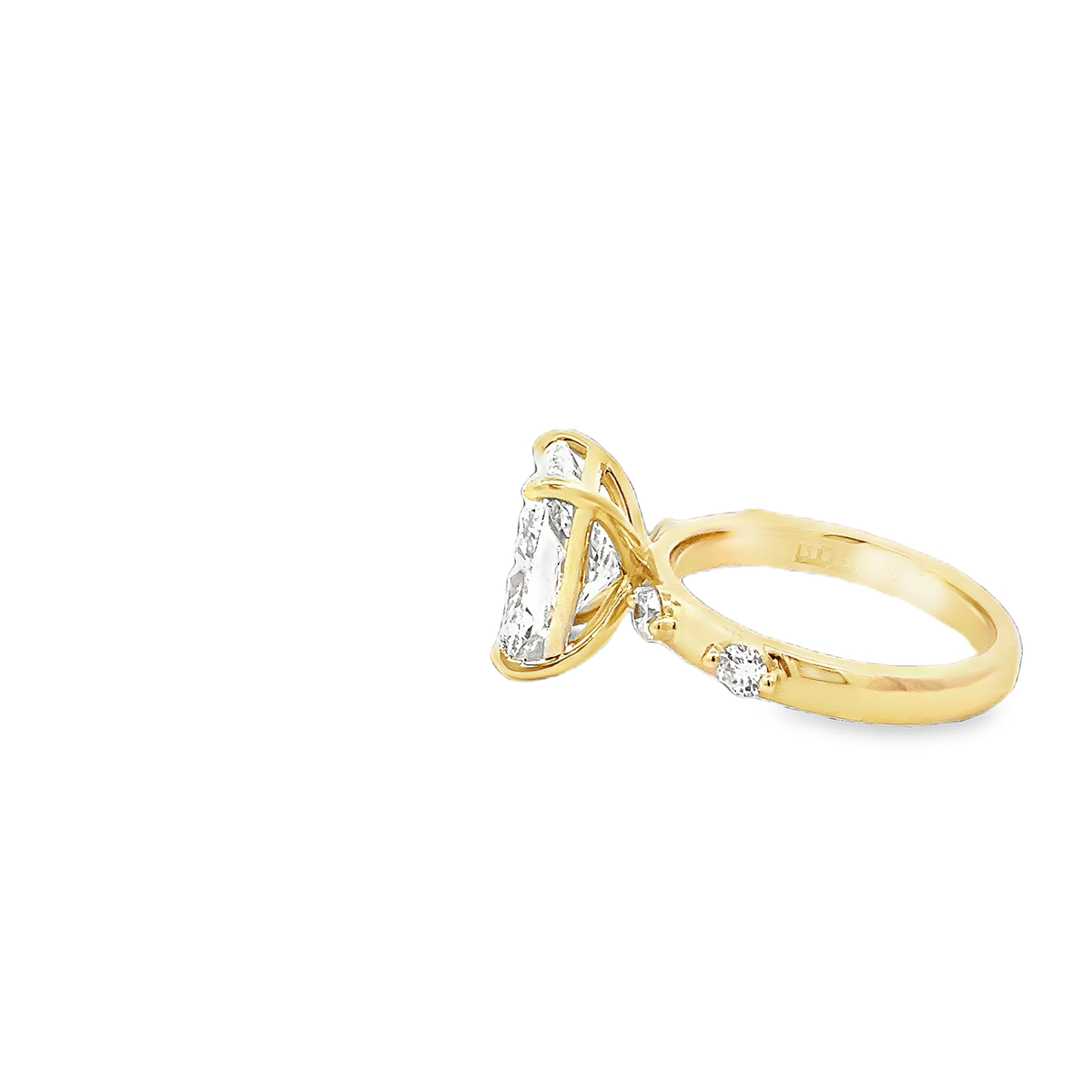 LAB GROWN CUSHION &amp; ROUND DIAMONDS 5.35ctw PRONG SET RING