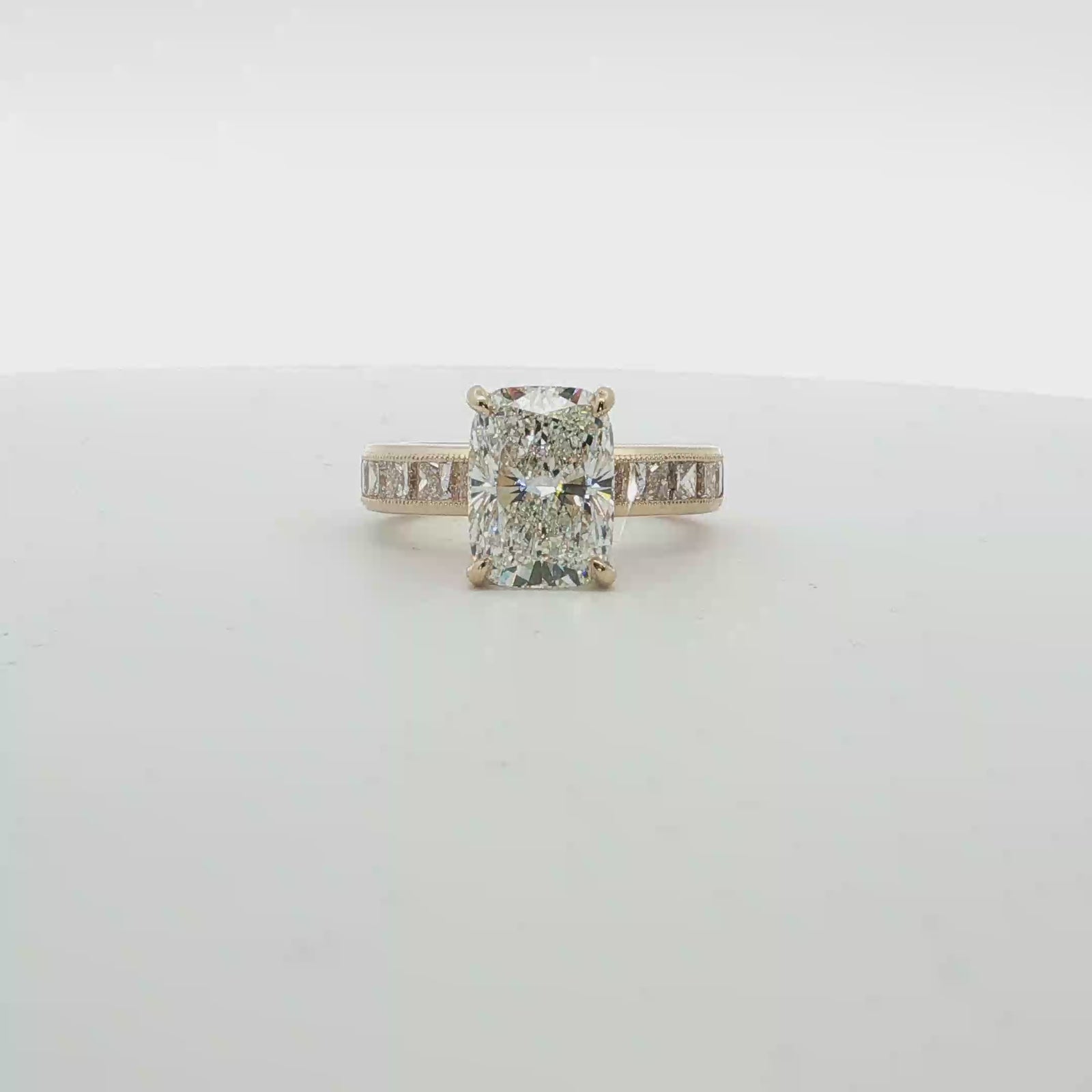 LAB GROWN DIAMOND ENGAGEMENT RINGS